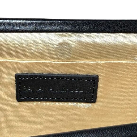 NWT Banana Republic Chic Cream and Black Small Shoulder Bag - Picture 5 of 7